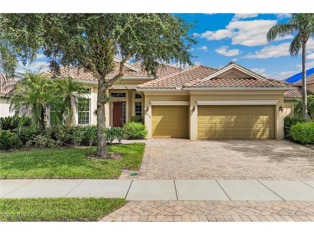 10964 Surrey Place Fort Myers FL 33913 2025011565 image1