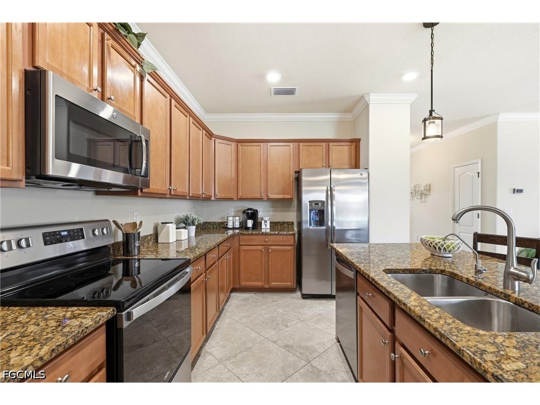 10976 Cherry Laurel Drive Fort Myers FL 33912 2026005480 image4