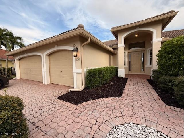 1098 Port Orange Way Naples FL 34120 225069801 image2