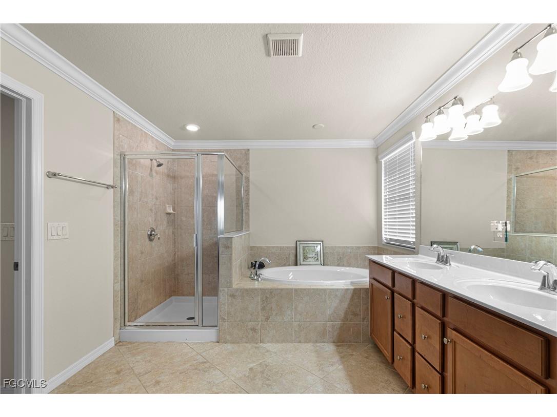 10996 Cherry Laurel Drive Fort Myers FL 33912 2025020768 image19