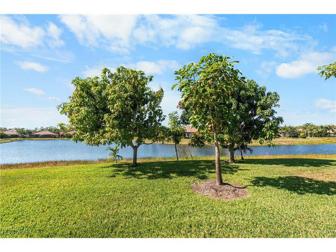 10996 Cherry Laurel Drive Fort Myers FL 33912 2025020768 image2
