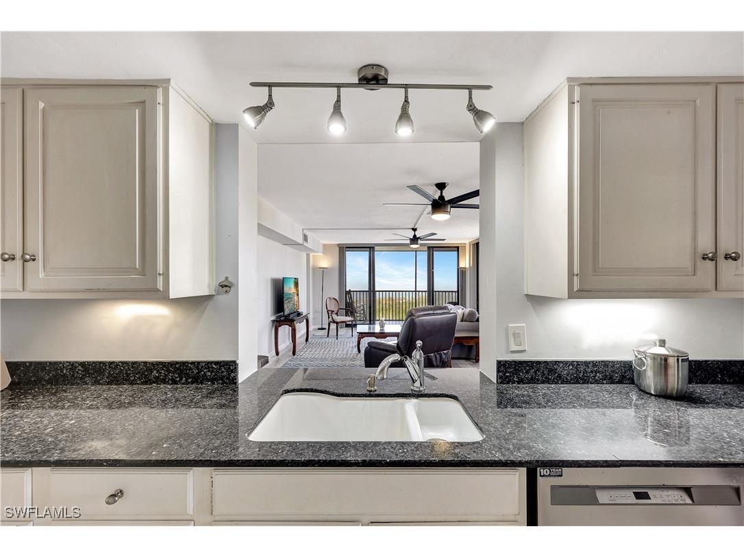 11 Bluebill Avenue #1005 Naples FL 34108 226000725 image15