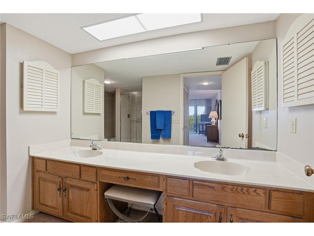 11 Bluebill Avenue #203 Naples FL 34108 226003767 image17
