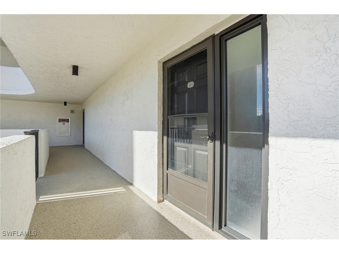 11 Bluebill Avenue #203 Naples FL 34108 226003767 image30