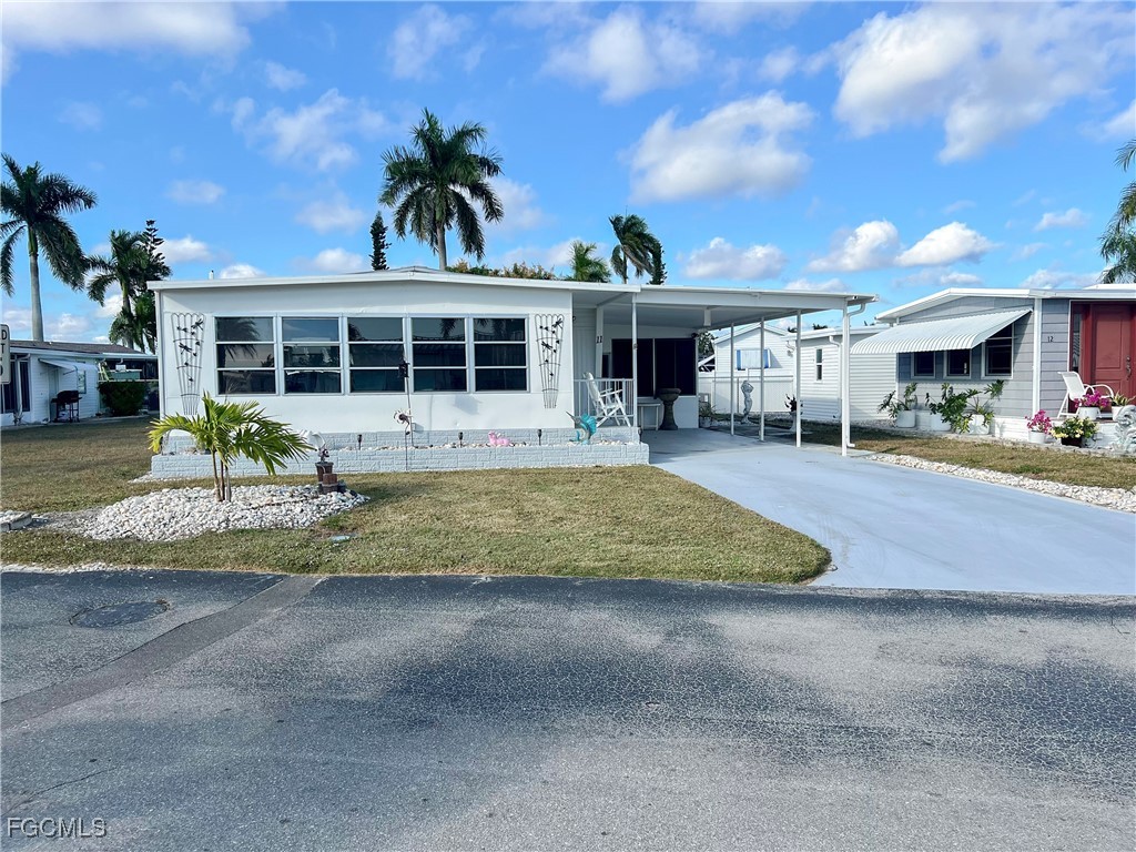 11 Derwent Boulevard Fort Myers FL 33908 2025026249 image1