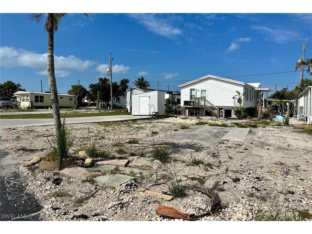 11 Helen Lane Fort Myers Beach FL 33931 223049459 image4