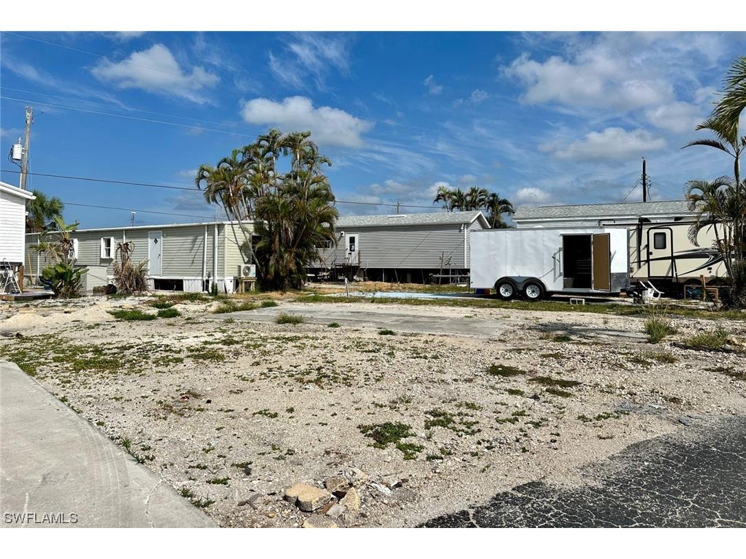 11 Helen Lane Fort Myers Beach FL 33931 223049459 image5