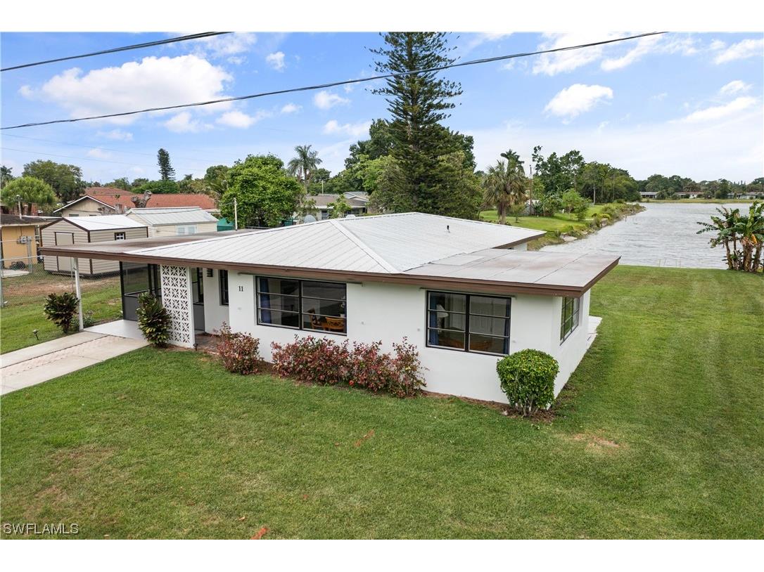 11 Maple Avenue N Lehigh Acres FL 33936 223044766 image1