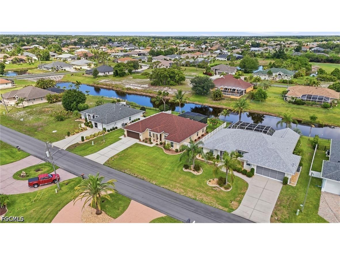11 Medalist Lane Rotonda West FL 33947 2026023907 image4
