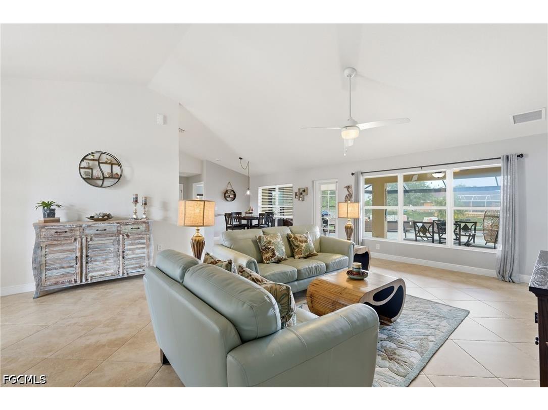 11 Medalist Lane Rotonda West FL 33947 2026023907 image8