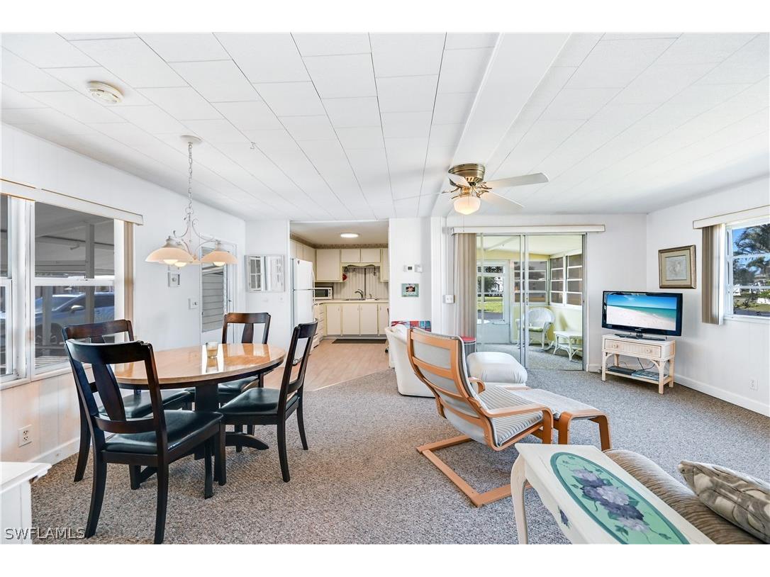 11 Moonstone Circle Naples FL 34112 223004803 image1