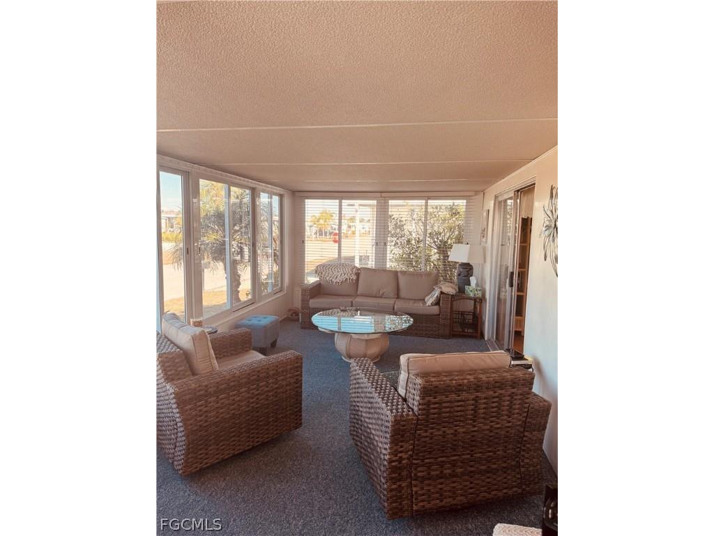 11 Poinsettia Drive Fort Myers FL 33905 2026008322 image1