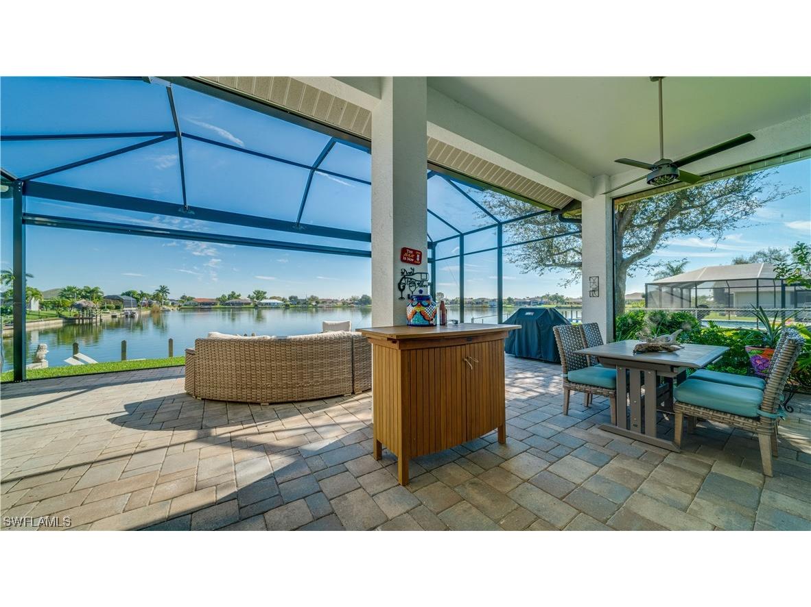 11 SE 10th Avenue Cape Coral FL 33990 224010113 image1