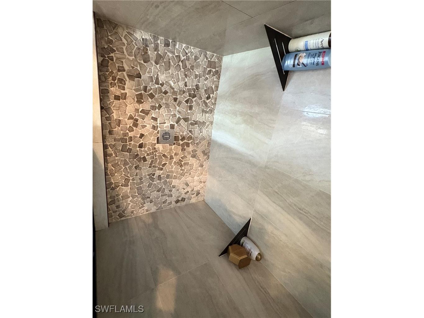 110 16th Avenue NE Naples FL 34120 225054937 image20