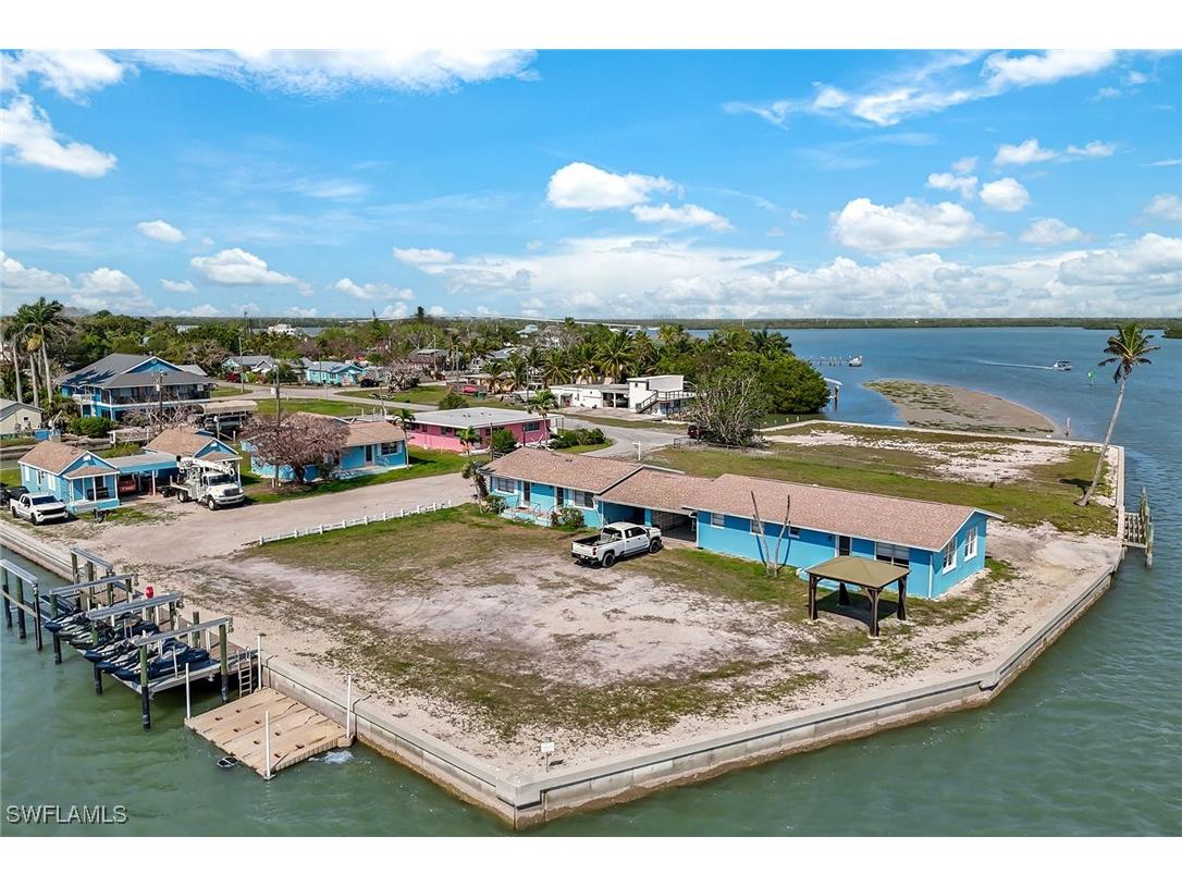 110 East Court Naples FL 34140 225045758 image10