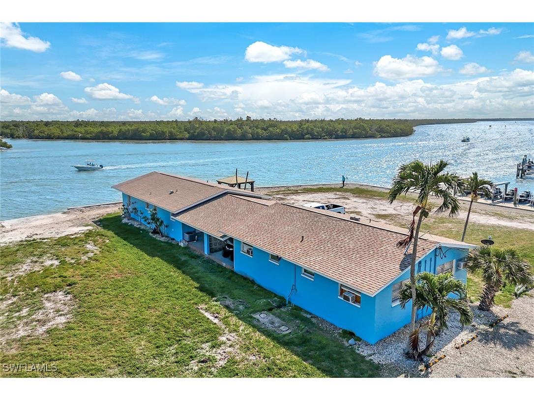 110 East Court Naples FL 34140 225045758 image7