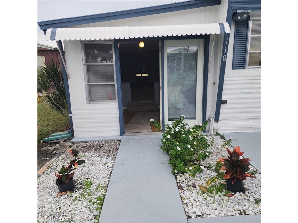 110 Gaslight Avenue North Fort Myers FL 33917 2025024067 image4