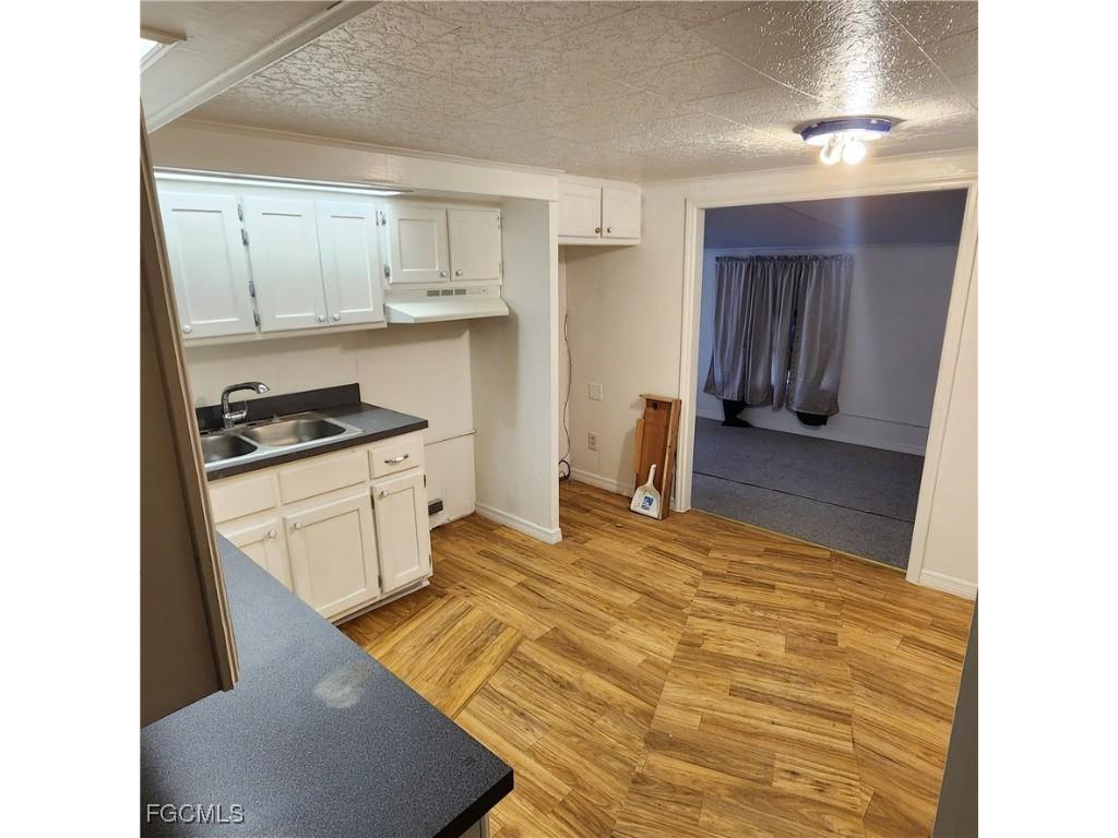 110 Gaslight Avenue North Fort Myers FL 33917 2025024067 image9