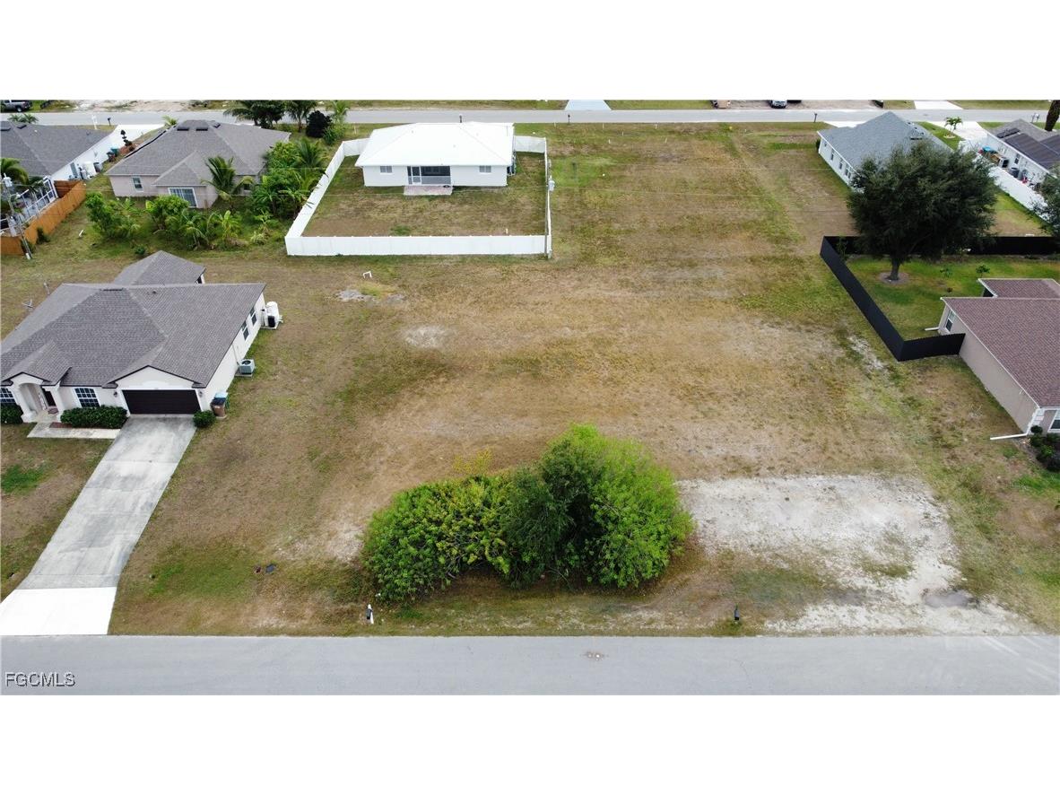 110 NE 11th Lane Cape Coral FL 33909 2025023408 image2