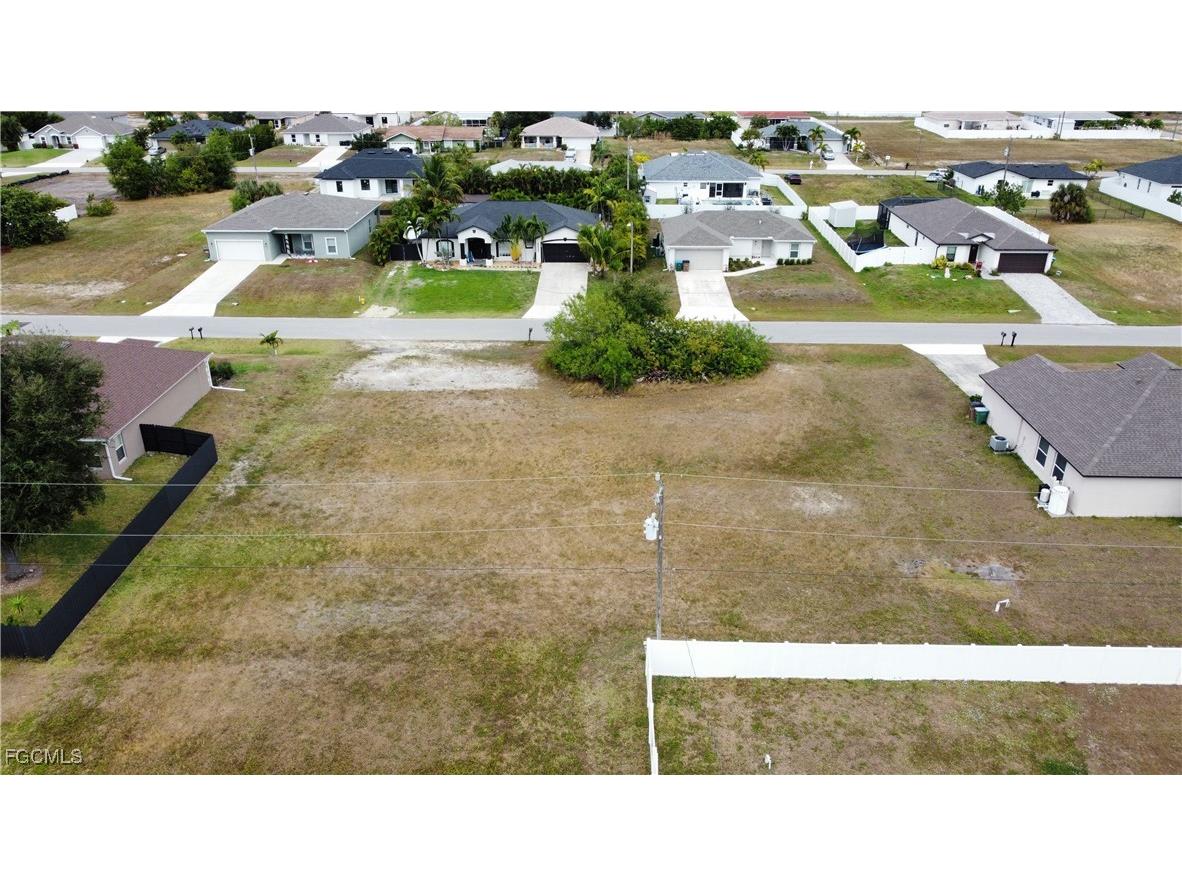 110 NE 11th Lane Cape Coral FL 33909 2025023408 image7