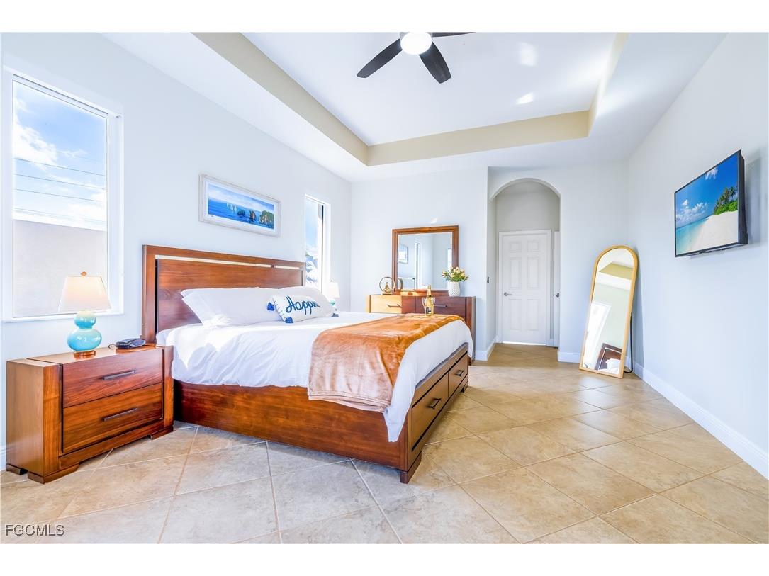 110 SE 16th Terrace Cape Coral FL 33990 2025017280 image18