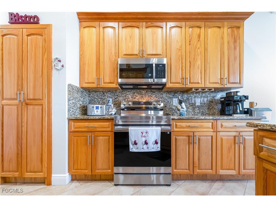 110 SE 16th Terrace Cape Coral FL 33990 2025017280 image28