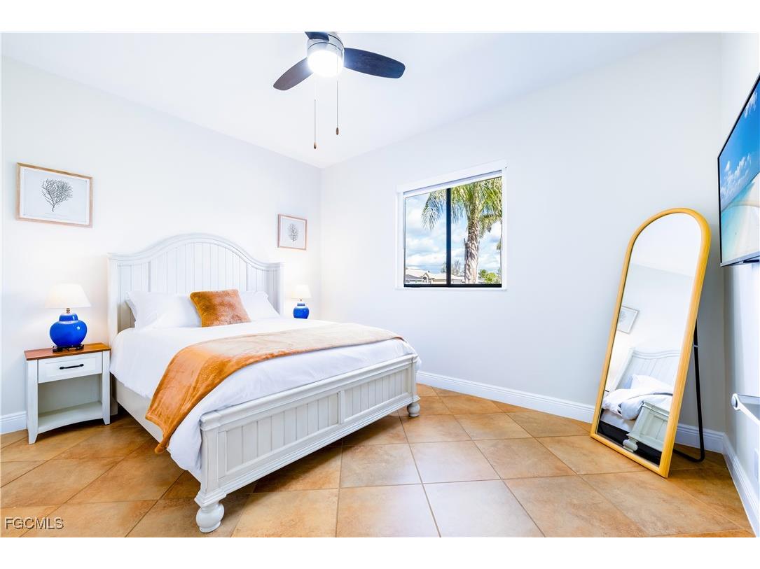 110 SE 16th Terrace Cape Coral FL 33990 2025017280 image4