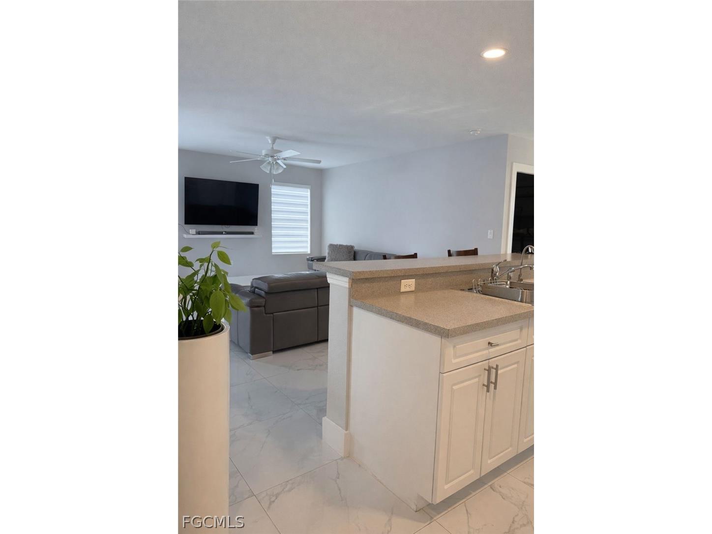 110 SW 21st Place Cape Coral FL 33991 2026013747 image6