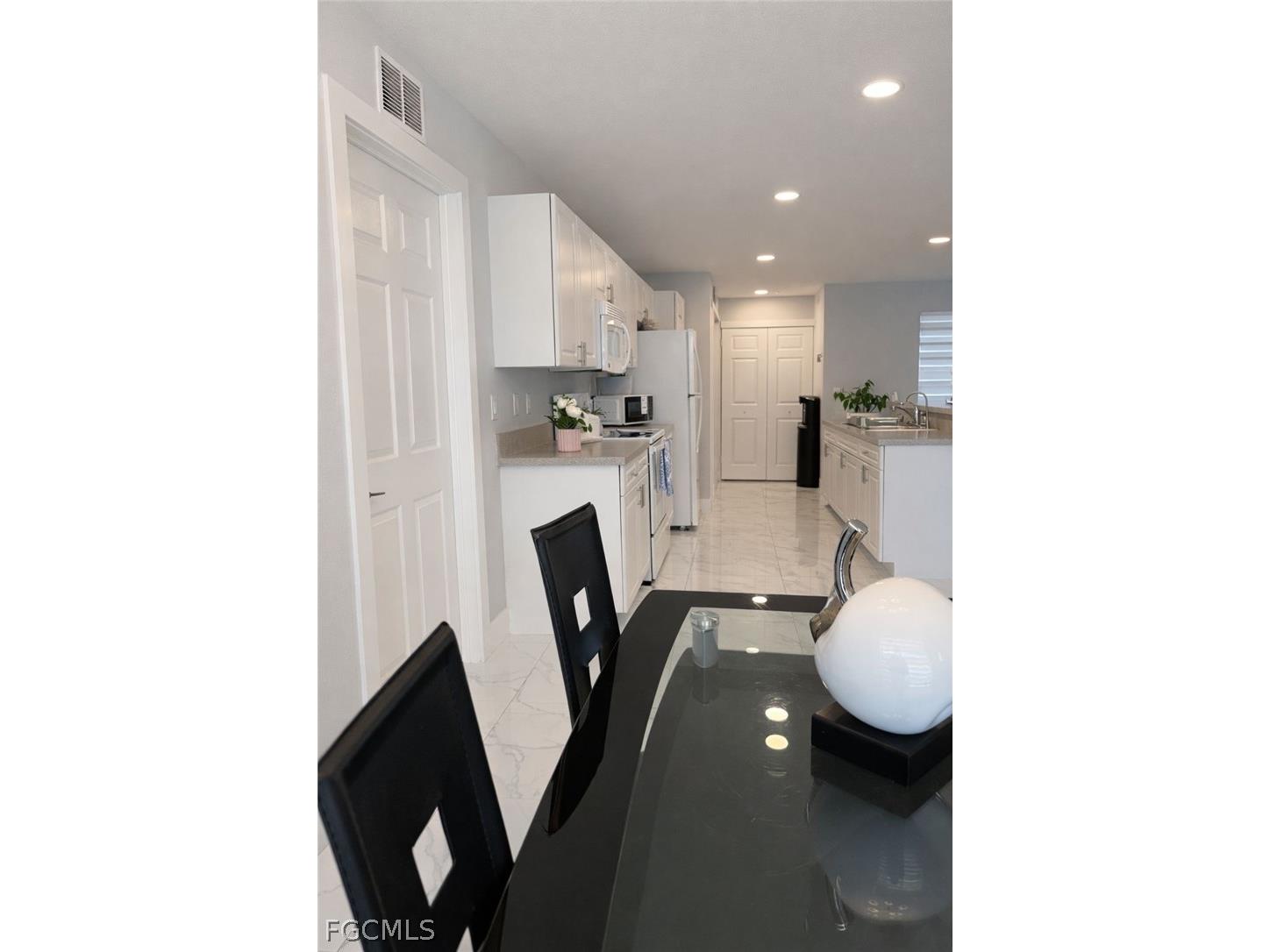 110 SW 21st Place Cape Coral FL 33991 2026013747 image8