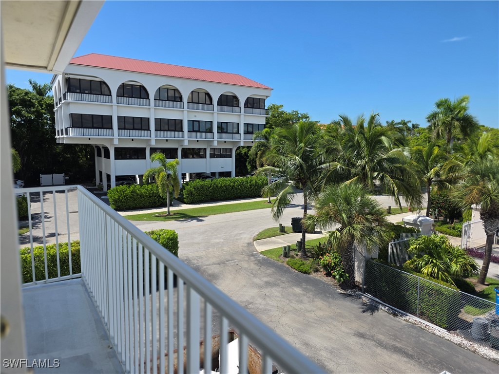 1100 8th Avenue S #305A Naples FL 34102 225070932 image20