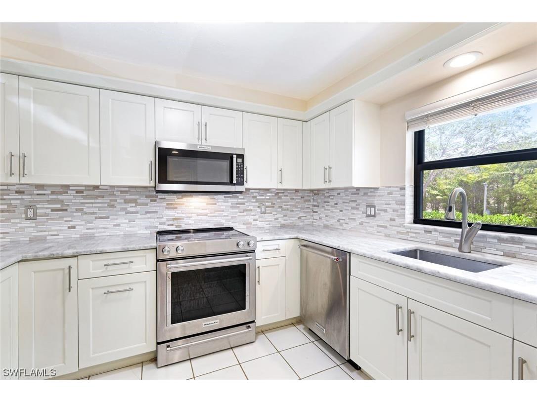 1100 9th Street S #B103 Naples FL 34102 223004054 image1