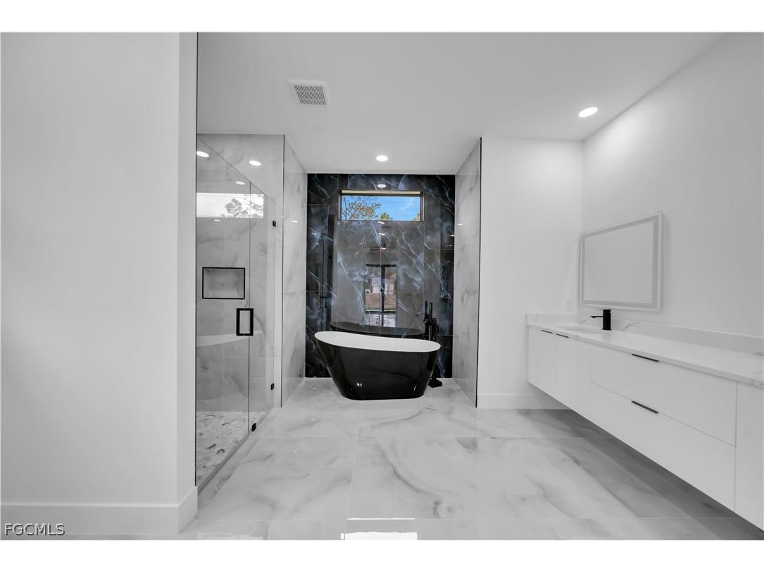 1100 Congress Avenue Lehigh Acres FL 33972 2026007377 image16