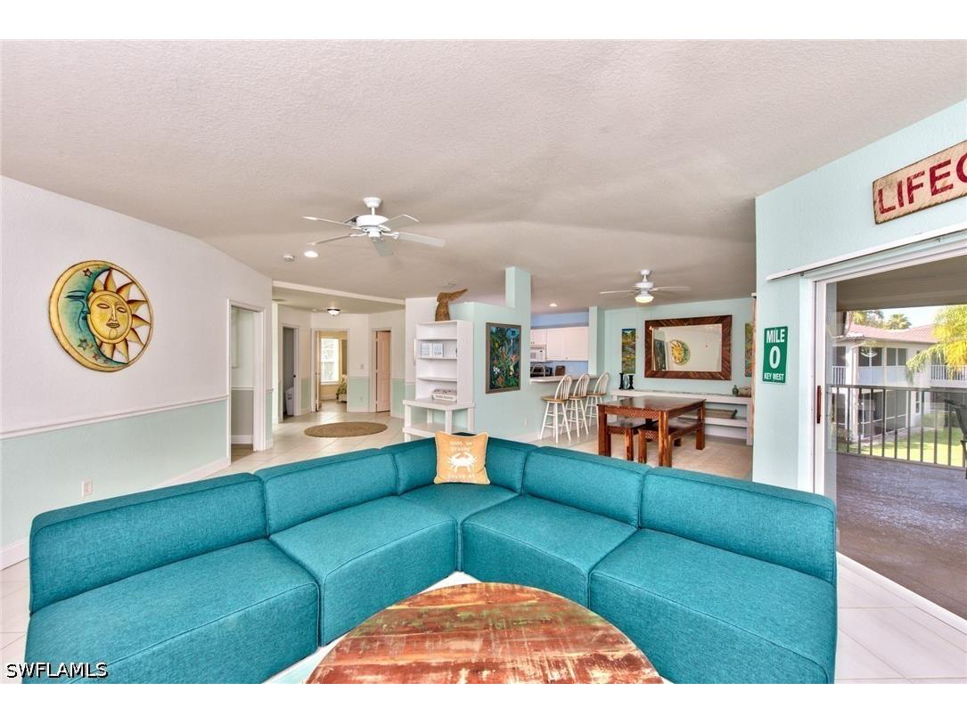 1100 Diamond Circle #1104 Naples FL 34110 226023090 image4