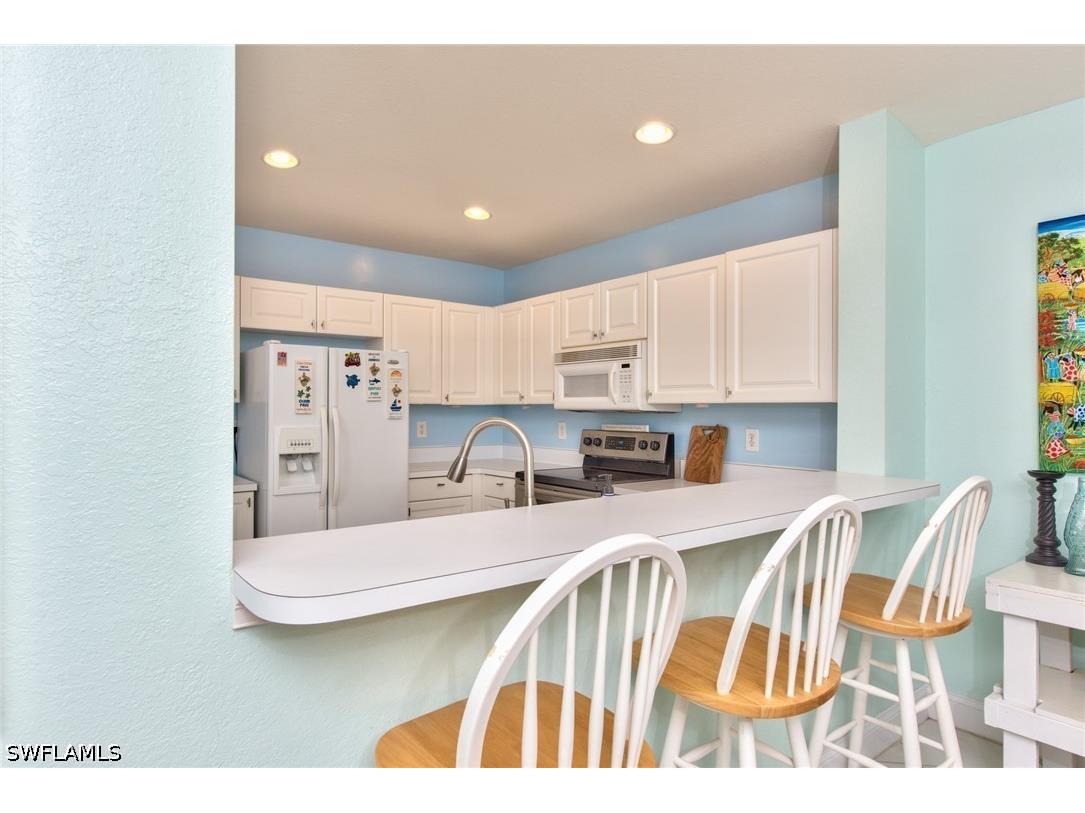 1100 Diamond Circle #1104 Naples FL 34110 226023090 image6