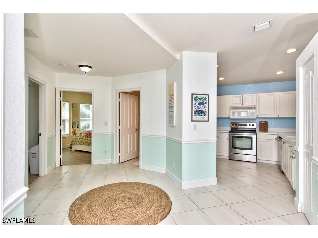 1100 Diamond Circle #1104 Naples FL 34110 226023090 image7