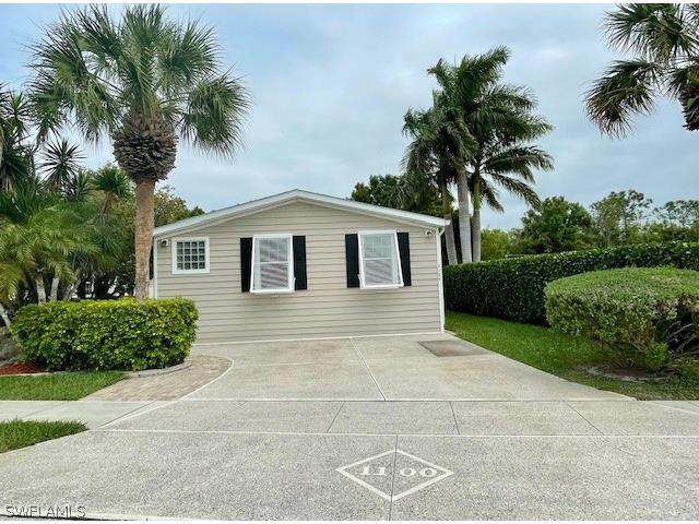 1100 Diamond Lake Circle Naples FL 34114 224032761 image1