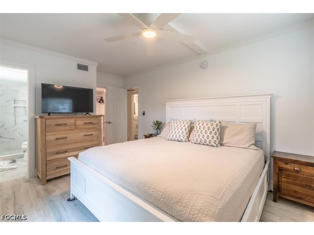 1100 Gulf Shore Boulevard N #110 Naples FL 34102 2026017826 image15