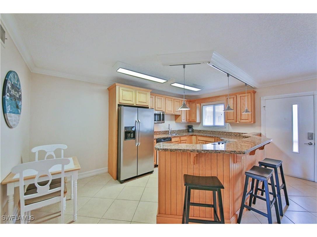 1100 Gulf Shore Boulevard N #207 Naples FL 34102 225068052 image12