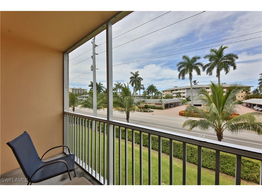 1100 Gulf Shore Boulevard N #207 Naples FL 34102 225068052 image13