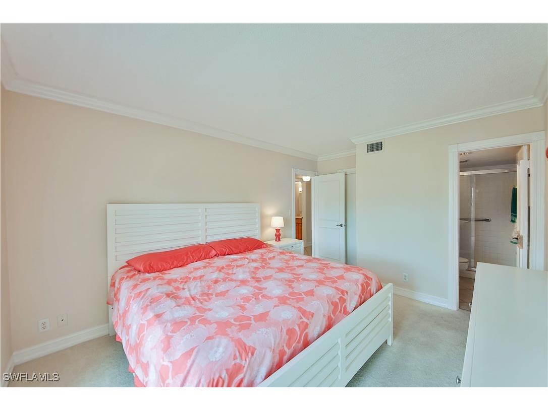 1100 Gulf Shore Boulevard N #207 Naples FL 34102 225068052 image16