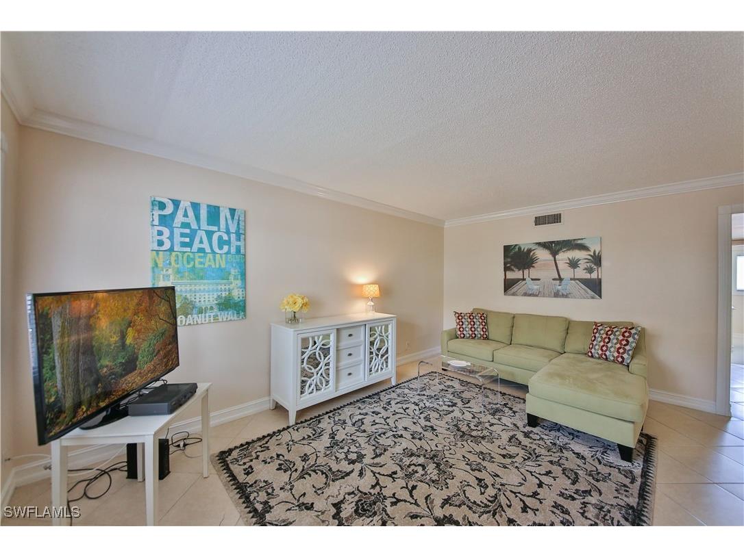 1100 Gulf Shore Boulevard N #207 Naples FL 34102 225068052 image2