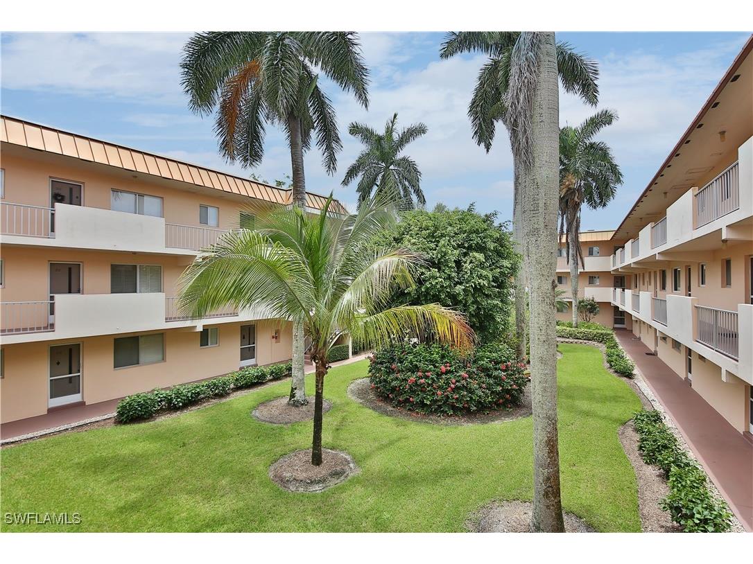 1100 Gulf Shore Boulevard N #207 Naples FL 34102 225068052 image20