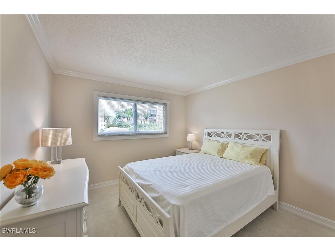 1100 Gulf Shore Boulevard N #207 Naples FL 34102 225068052 image22