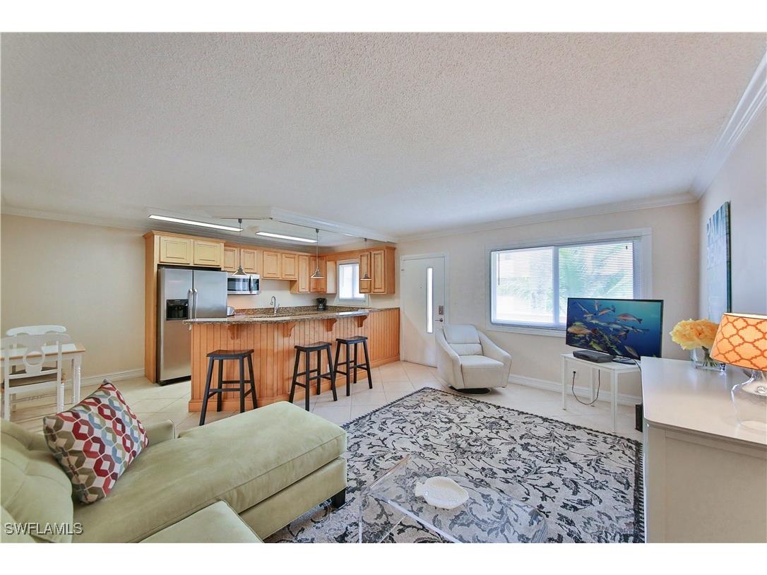 1100 Gulf Shore Boulevard N #207 Naples FL 34102 225068052 image3