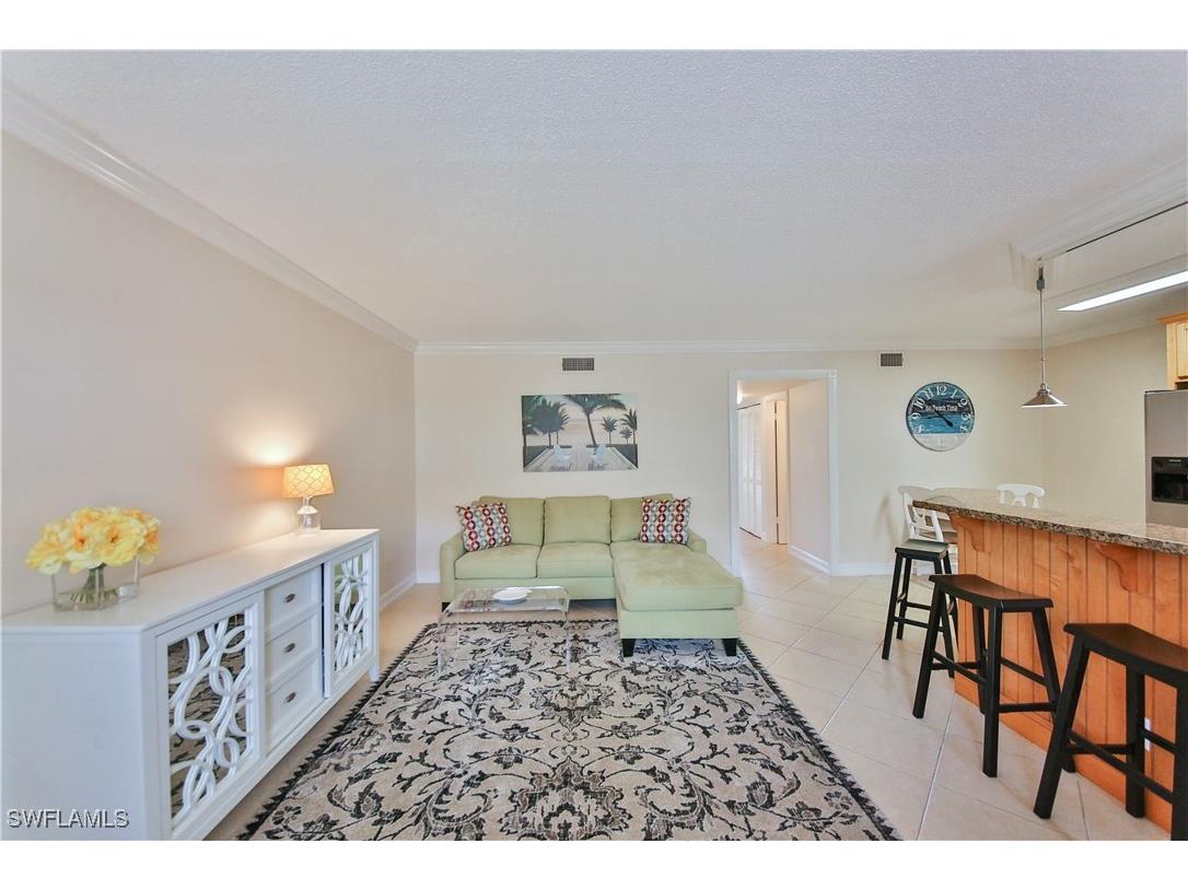 1100 Gulf Shore Boulevard N #207 Naples FL 34102 225068052 image4