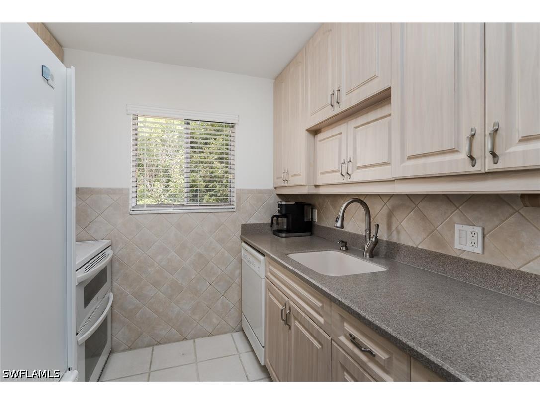 1100 Gulf Shore Boulevard N #306 Naples FL 34102 226025478 image13