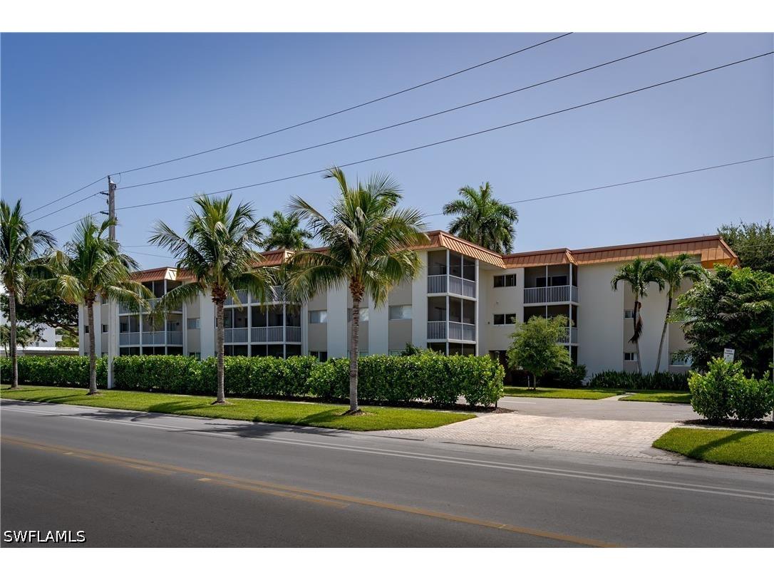 1100 Gulf Shore Boulevard N #306 Naples FL 34102 226025478 image45