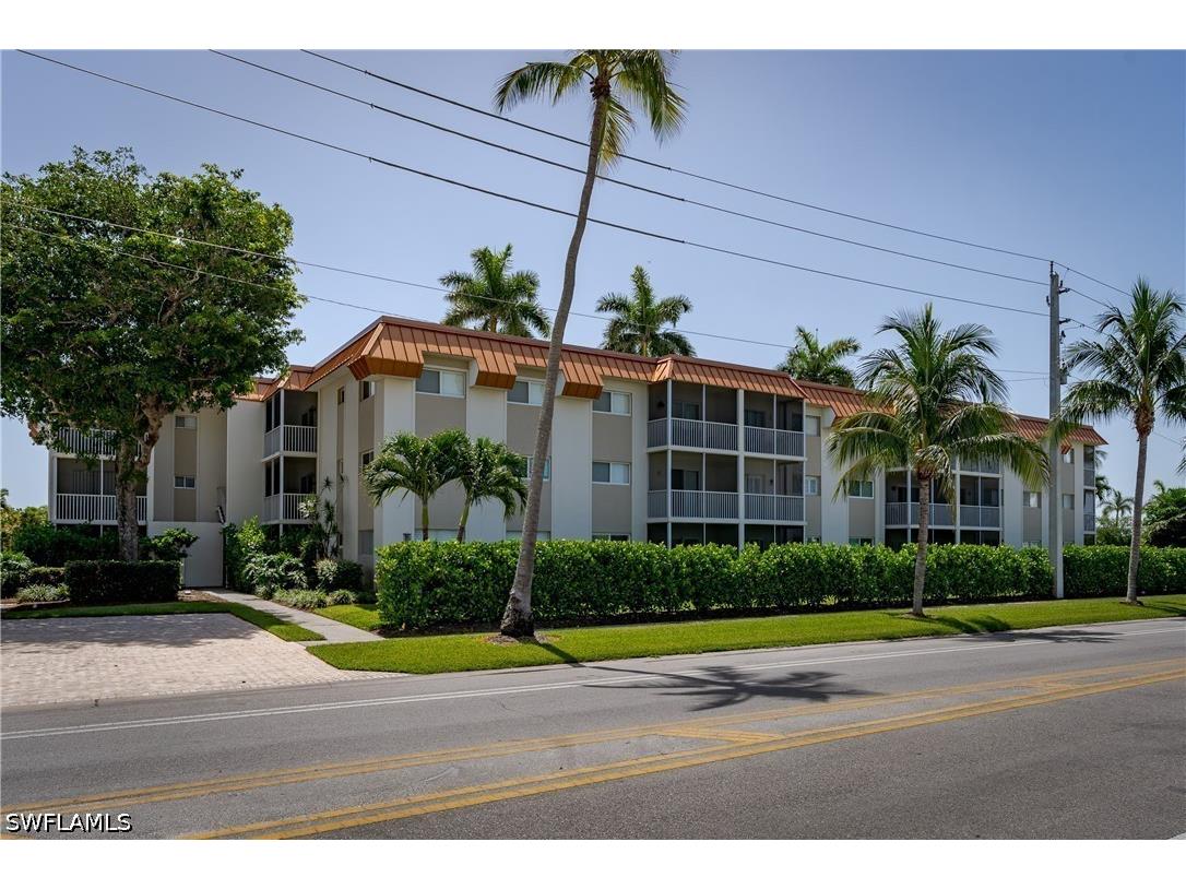 1100 Gulf Shore Boulevard N #306 Naples FL 34102 226025478 image47