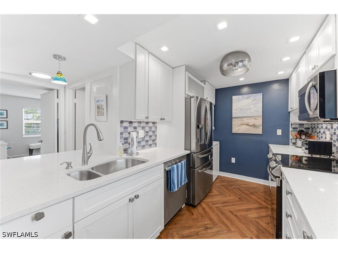 1100 Little Neck Court #F52 Naples FL 34102 226016825 image4