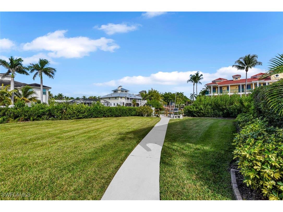 1100 Little Neck Court #F53 Naples FL 34102 225081127 image21